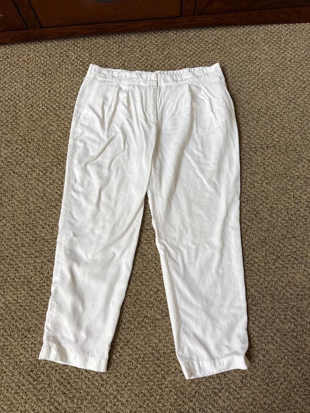 Chico's white pants